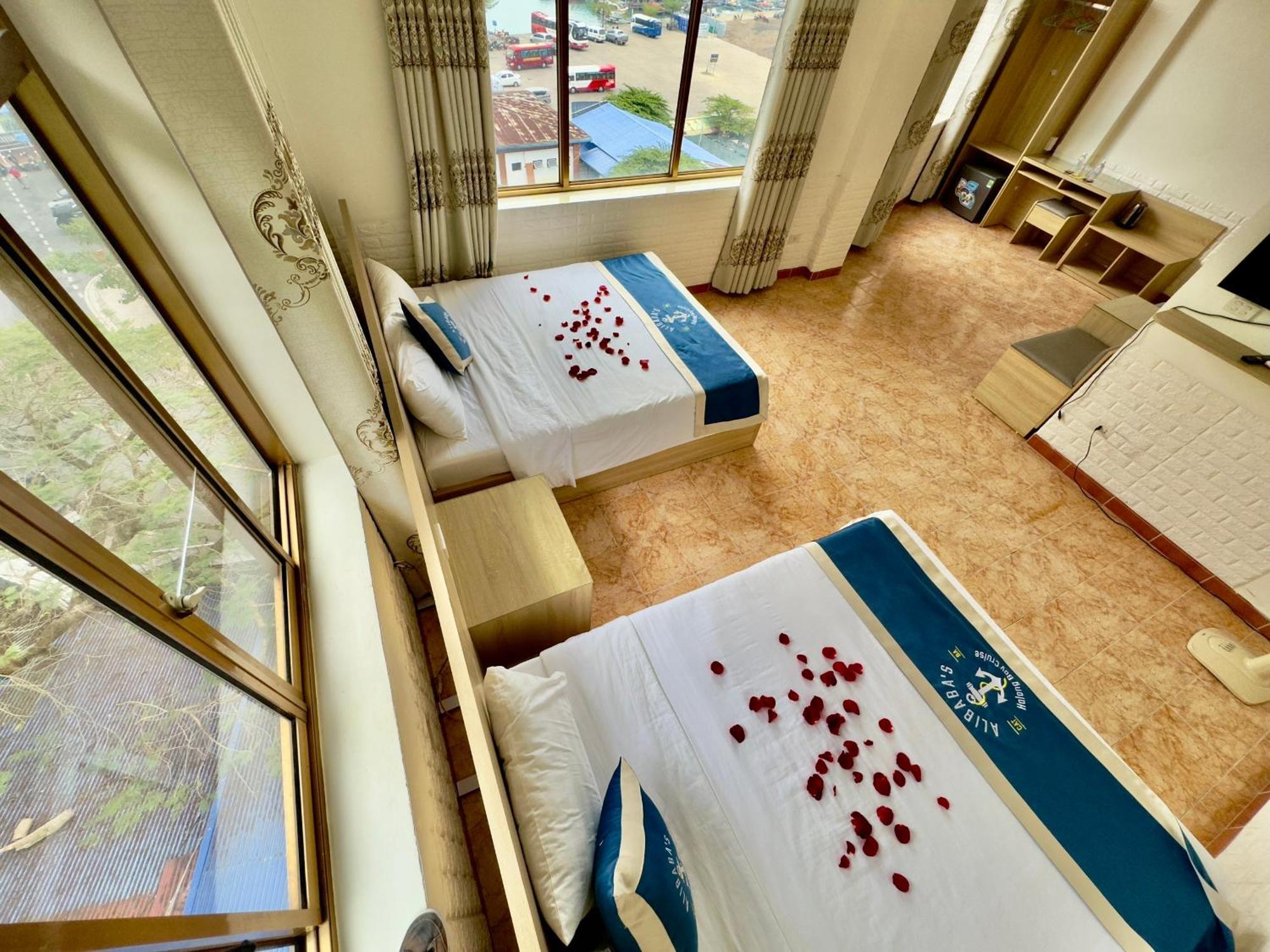 Cat Ba Plaza Hotel Dong Khe Sau Dış mekan fotoğraf