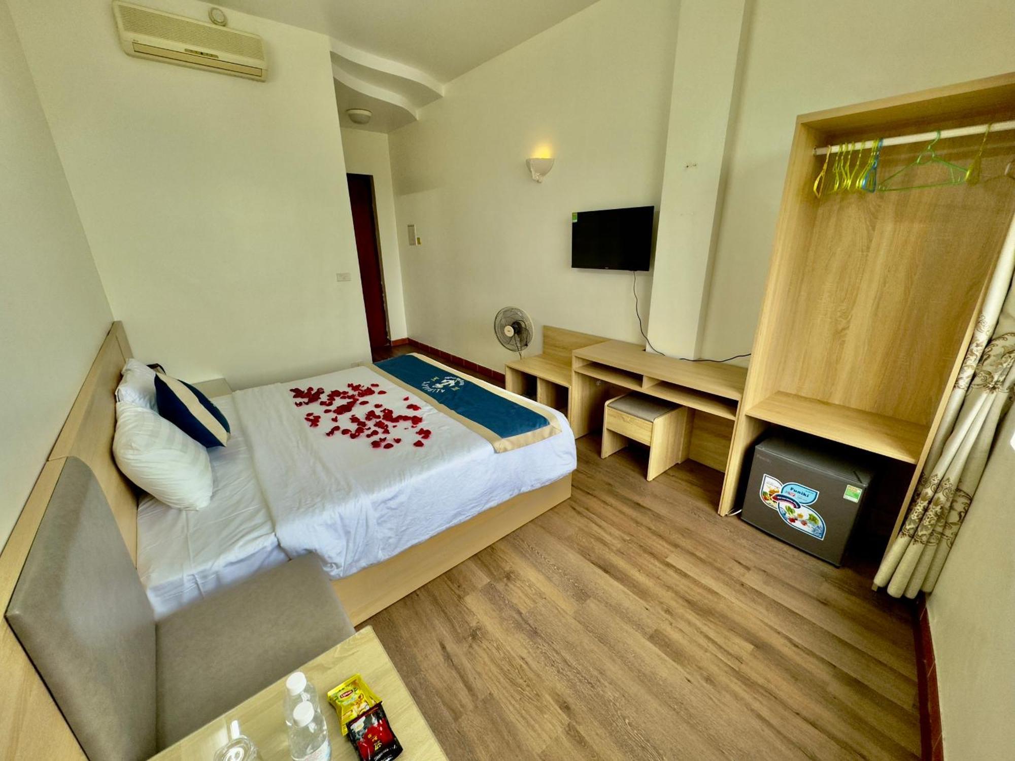 Cat Ba Plaza Hotel Dong Khe Sau Dış mekan fotoğraf